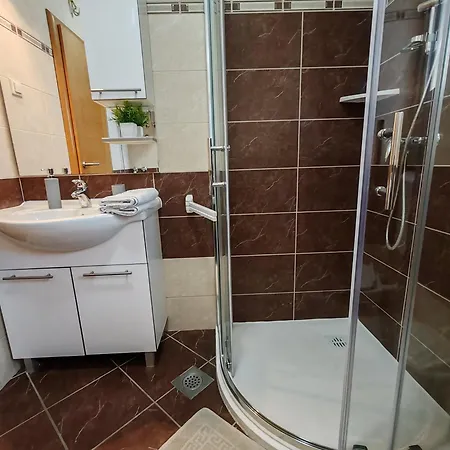 Kovacicek 2 Apartment