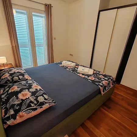 Apartman Kovacicek 2 Biograd Na Moru