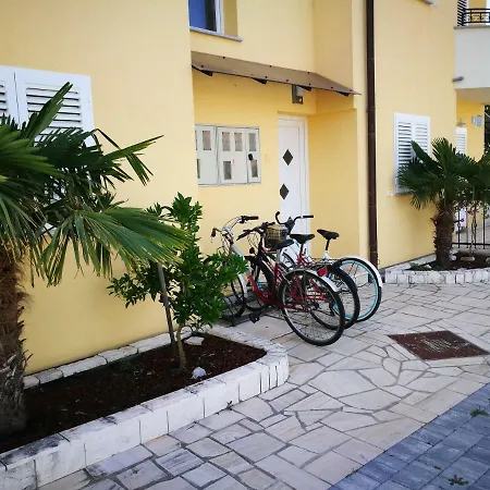 Apartment Kovacicek 2 Biograd Na Moru